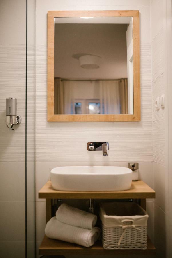 2I Rooms Dakovo Luaran gambar