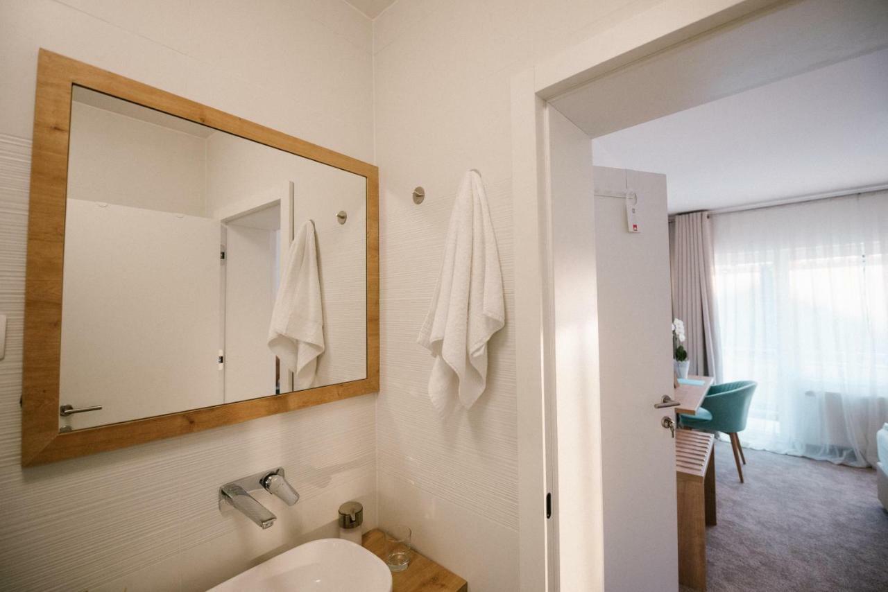 2I Rooms Dakovo Luaran gambar