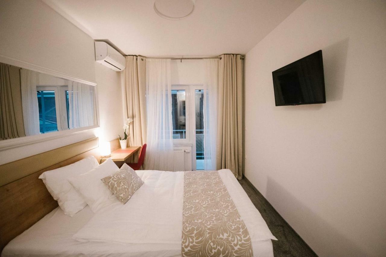 2I Rooms Dakovo Luaran gambar