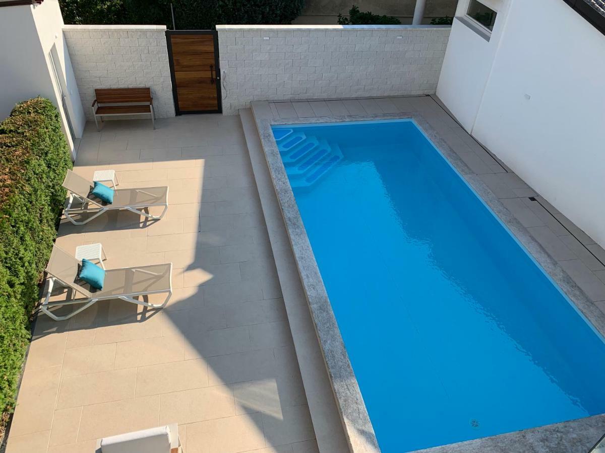 2I Rooms Dakovo Luaran gambar